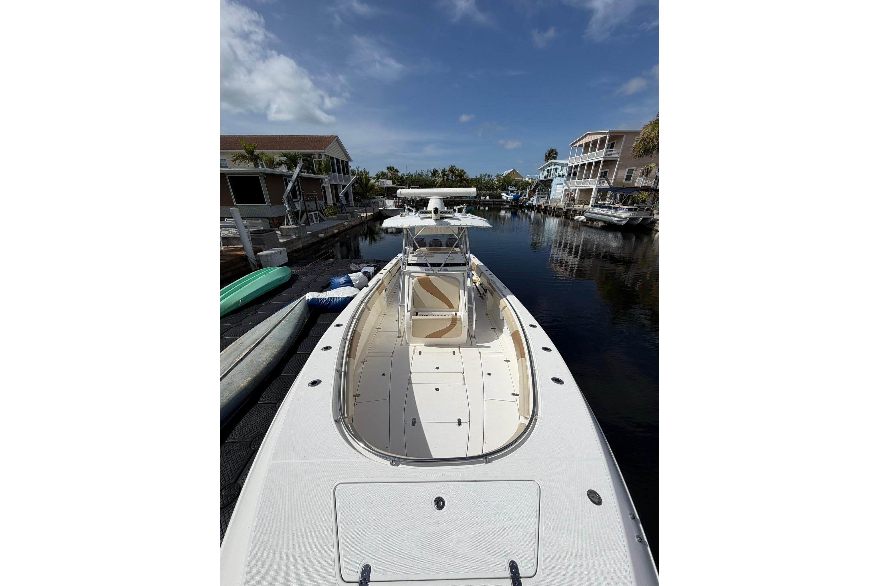 2007 Fountain 34 Center Console — Triple Mercury 300s, Miami