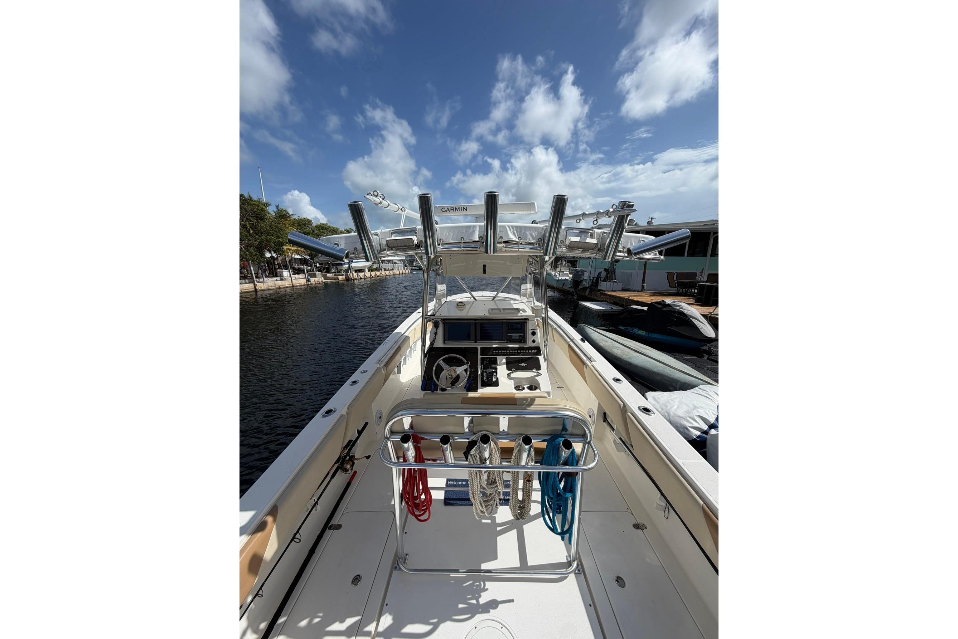2007 Fountain 34 Center Console — Triple Mercury 300s, Miami