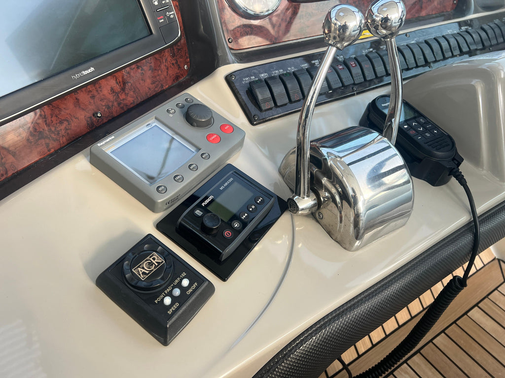 2007 Sea Ray 40 Sundancer — Twin Cummins Diesel, Miami