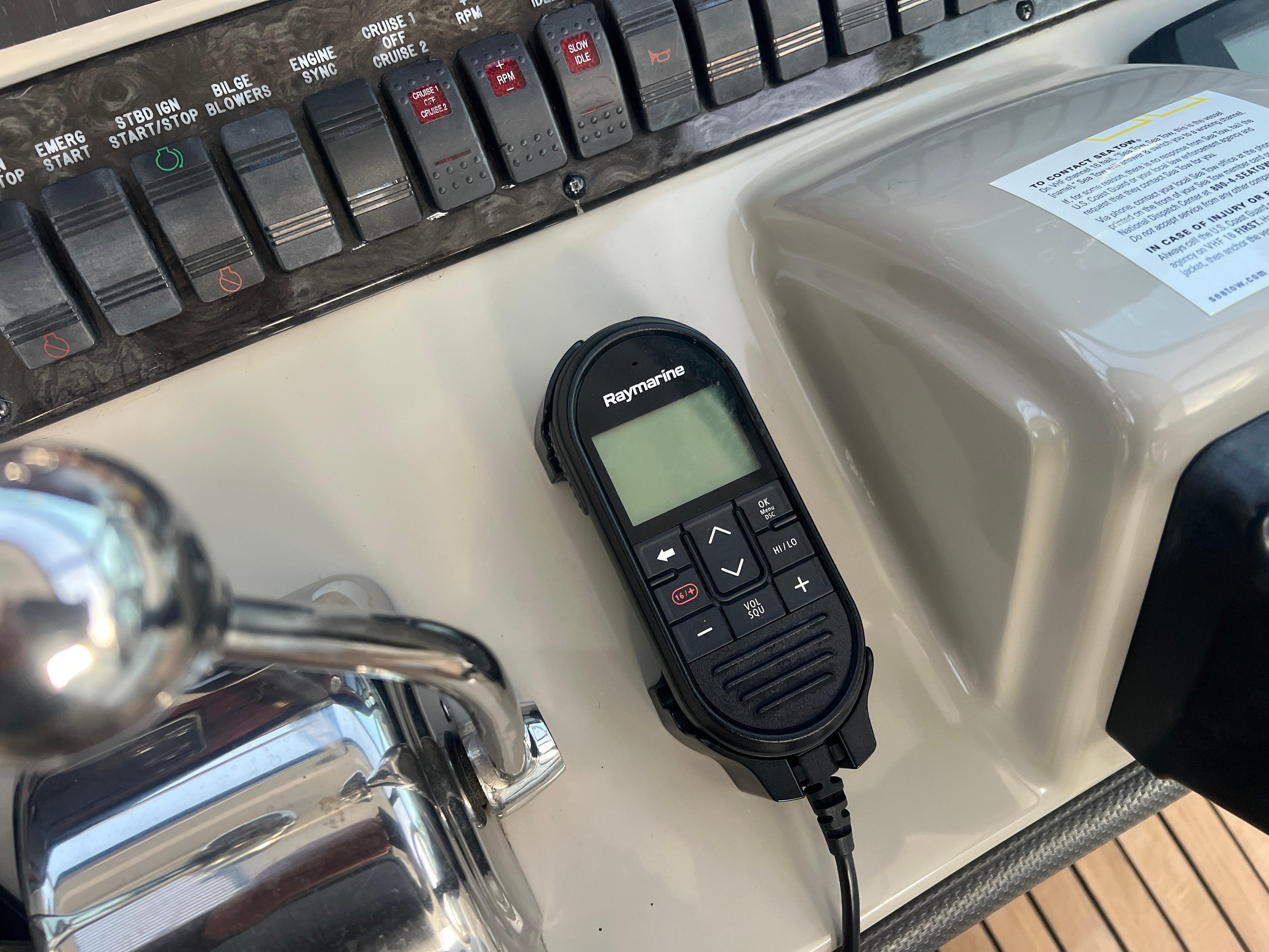 2007 Sea Ray 40 Sundancer — Twin Cummins Diesel, Miami