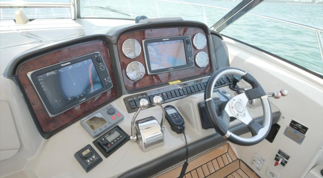 2007 Sea Ray 40 Sundancer — Twin Cummins Diesel, Miami