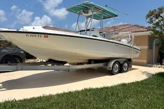2008 Boston Whaler 230 Dauntless