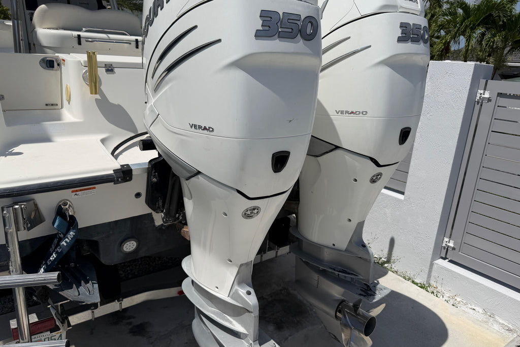 2008 Hydra-Sports Vector 2900 CC — Twin Mercury 350s, Hialeah Gardens