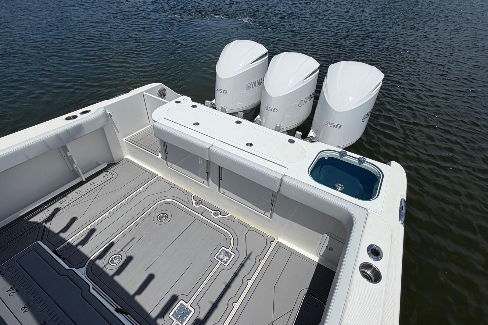 2009 Everglades 350LX