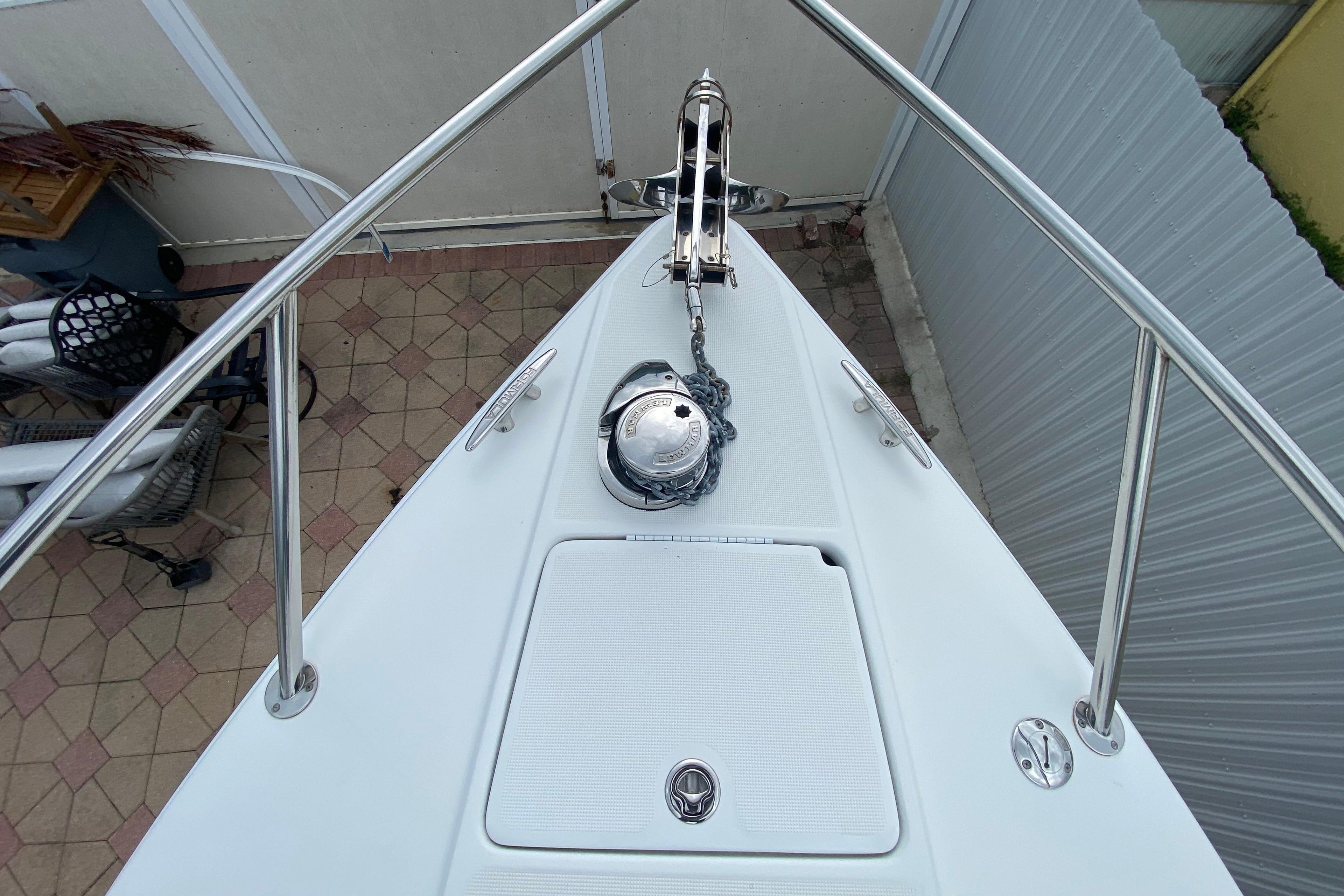 2009 Formula 330 Sun Sport