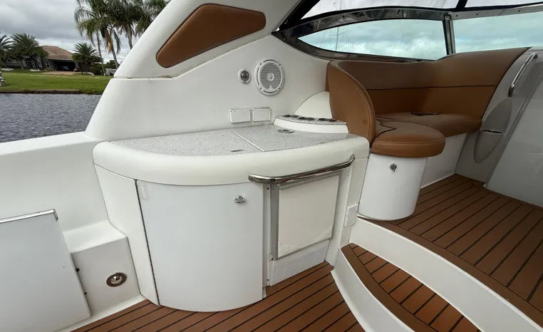 2009 Formula 37 Performance Cruiser — Twin Volvo IPS Diesels, Cape Coral