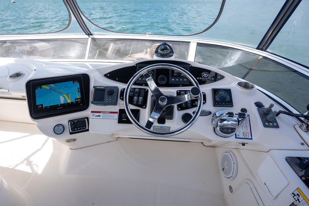 2009 Meridian 391 Sedan — Twin Cummins 760hp, Key Biscayne