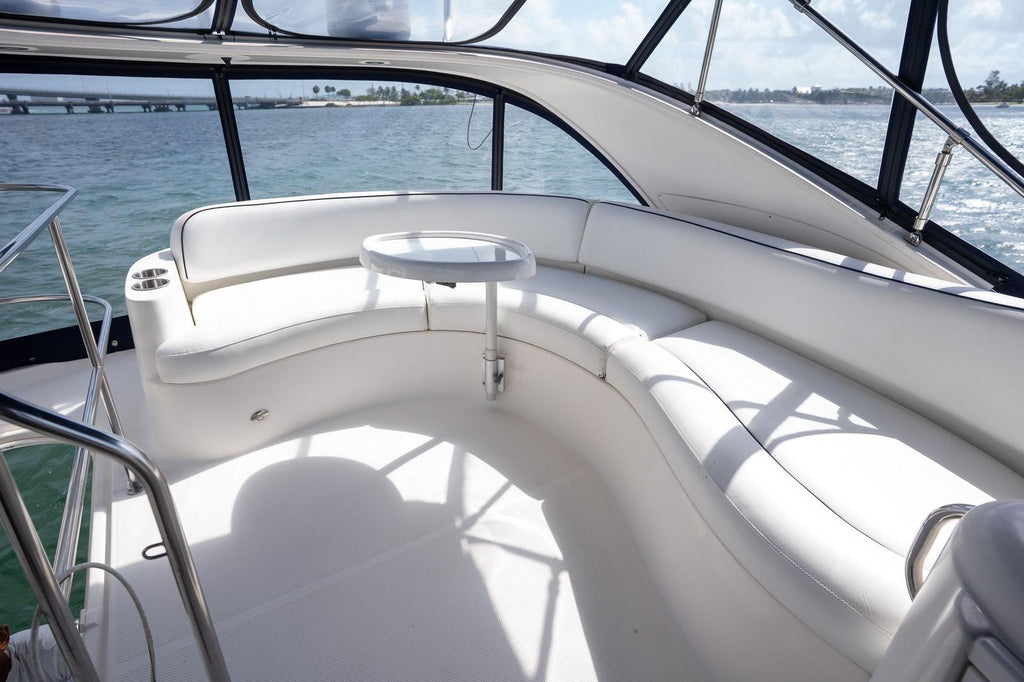2009 Meridian 391 Sedan — Twin Cummins 760hp, Key Biscayne