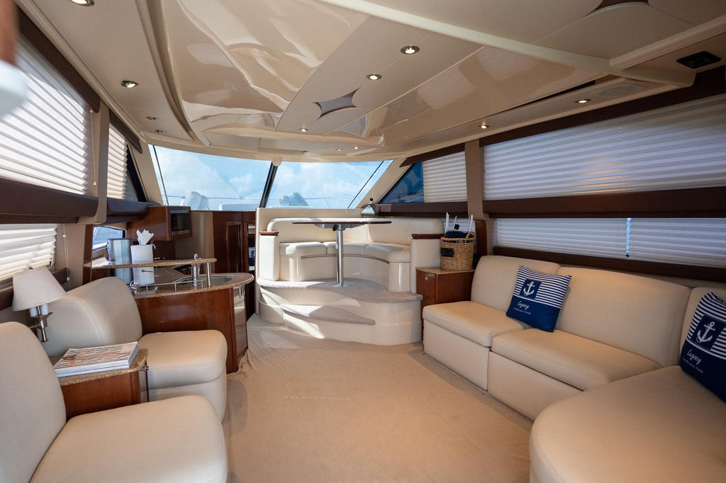 2009 Meridian 391 Sedan — Twin Cummins 760hp, Key Biscayne
