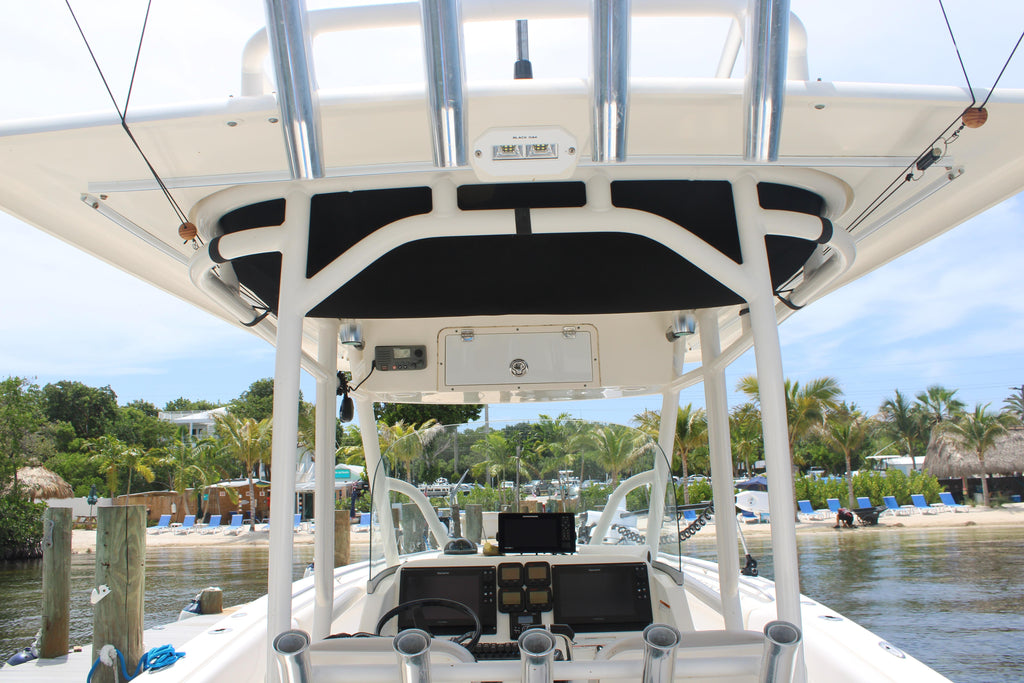 2009 Pursuit C 310 Center Console — Twin Yamaha F250s, Key Largo