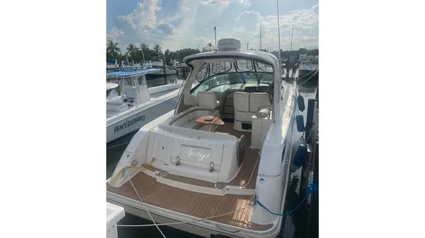 2009 Sea Ray Sundancer 350 — Twin Mercruiser 8.1 Diesels, Princeton