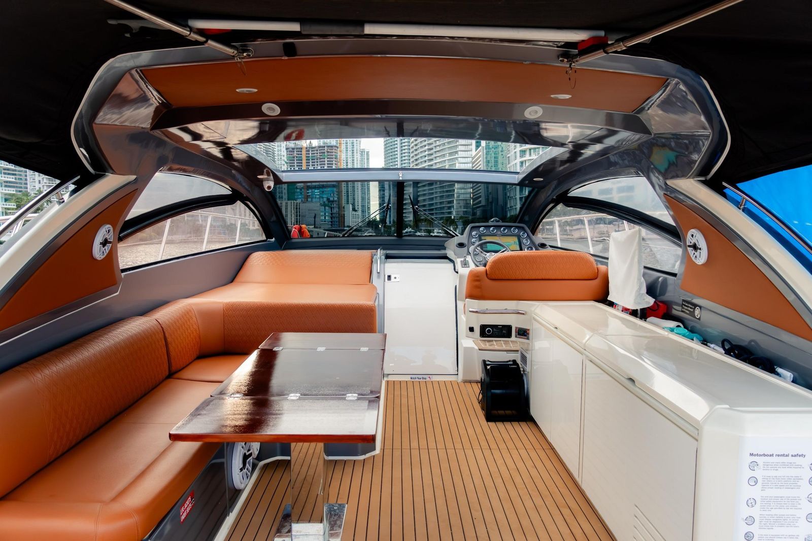 2013 Azimut Atlantis 48 — Cummins Diesel Inboard, Miami