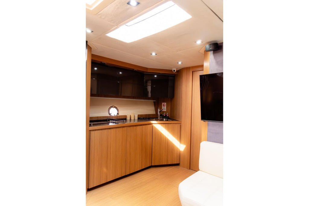 2013 Azimut Atlantis 48 — Cummins Diesel Inboard, Miami