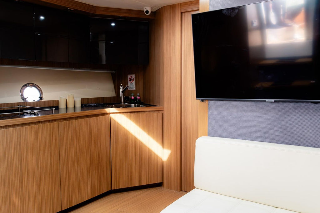 2013 Azimut Atlantis 48 — Cummins Diesel Inboard, Miami