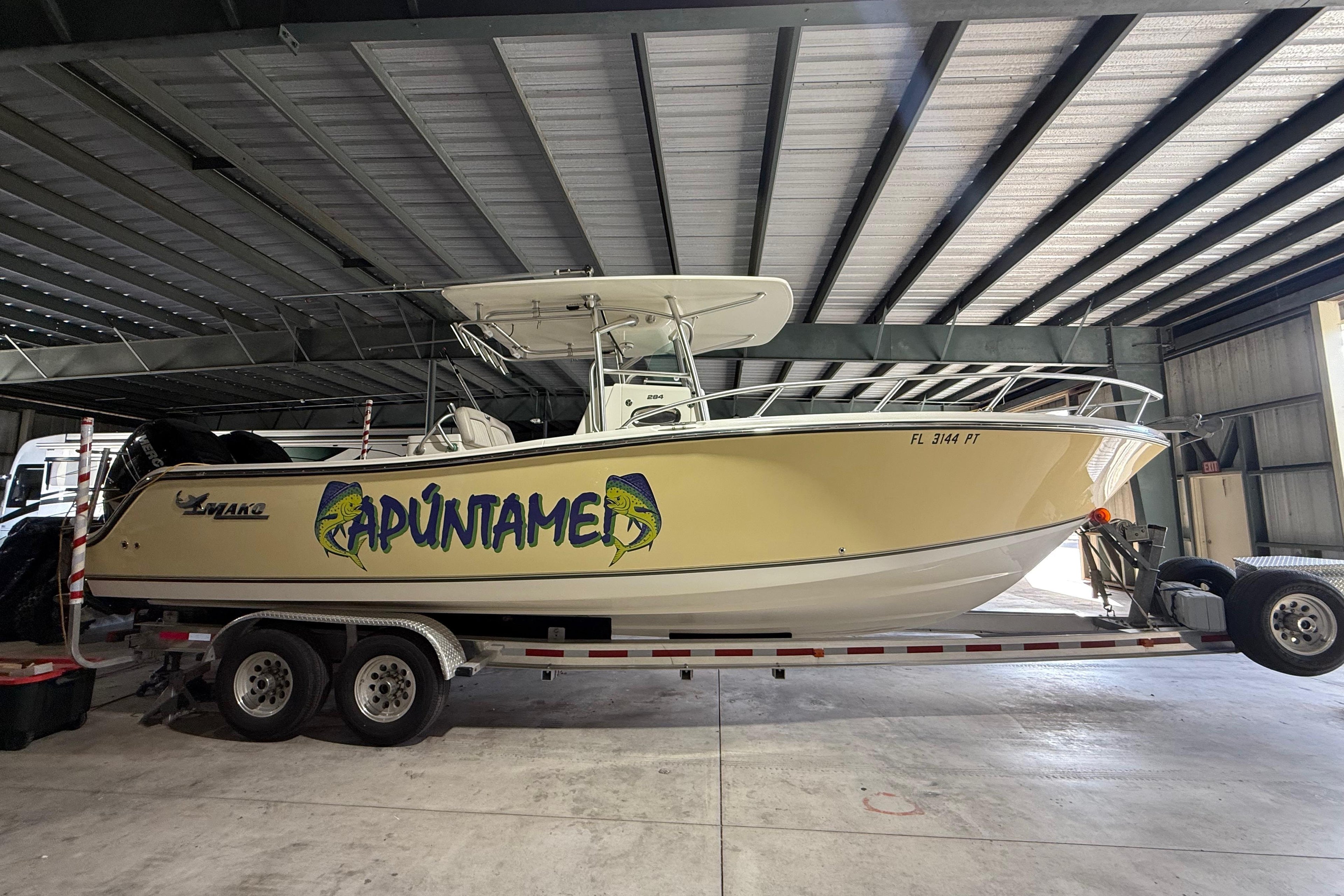 2014 Mako 284 Center Console — Twin Mercury Verado, Miami