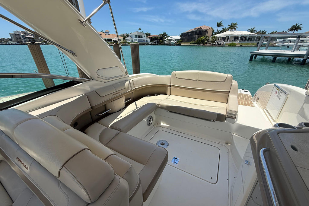 2015 Formula 310 Bowrider — Twin Mercruiser 8.2L, Marco Island