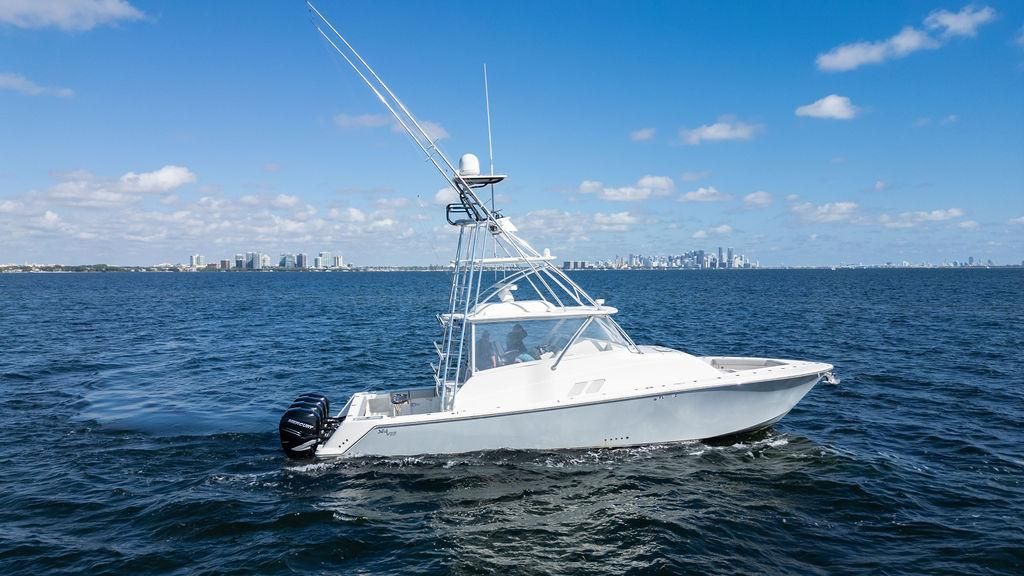 2016 SeaVee 430 Fisharound — Quad Mercury Verado 350s, Miami
