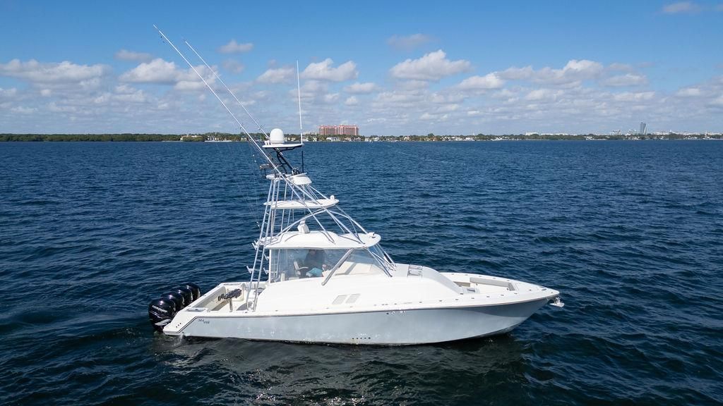 2016 SeaVee 430 Fisharound — Quad Mercury Verado 350s, Miami