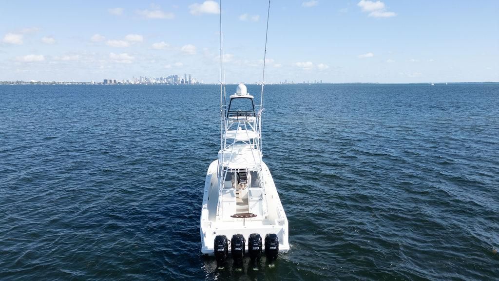 2016 SeaVee 430 Fisharound — Quad Mercury Verado 350s, Miami