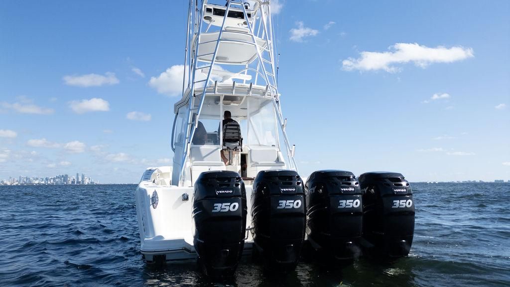 2016 SeaVee 430 Fisharound — Quad Mercury Verado 350s, Miami