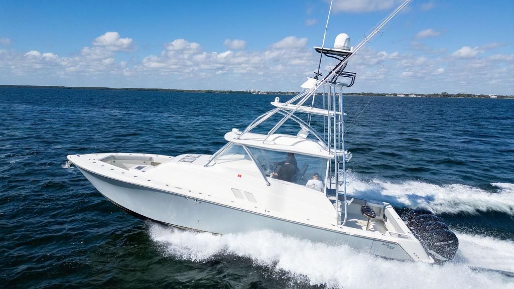 2016 SeaVee 430 Fisharound — Quad Mercury Verado 350s, Miami
