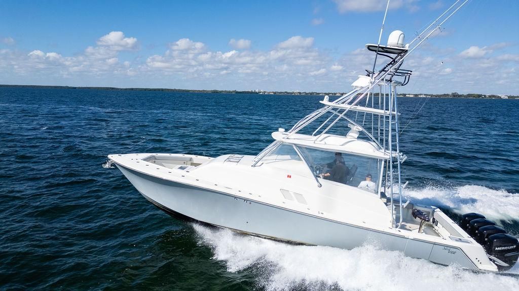2016 SeaVee 430 Fisharound — Quad Mercury Verado 350s, Miami
