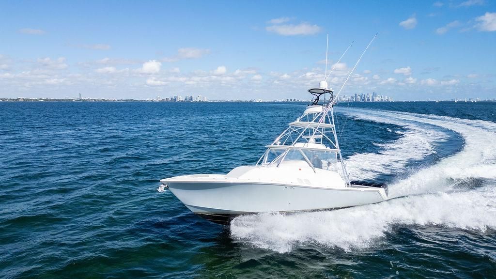 2016 SeaVee 430 Fisharound — Quad Mercury Verado 350s, Miami