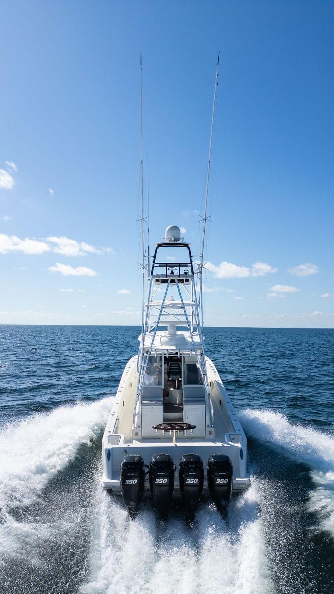 2016 SeaVee 430 Fisharound — Quad Mercury Verado 350s, Miami