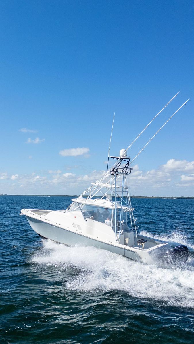 2016 SeaVee 430 Fisharound — Quad Mercury Verado 350s, Miami