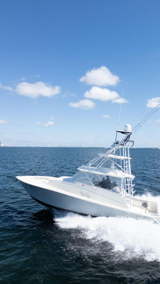 2016 SeaVee 430 Fisharound — Quad Mercury Verado 350s, Miami