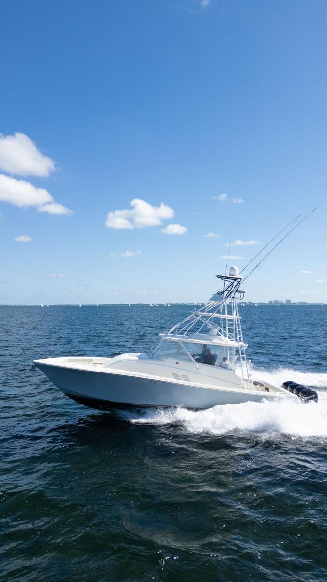 2016 SeaVee 430 Fisharound — Quad Mercury Verado 350s, Miami