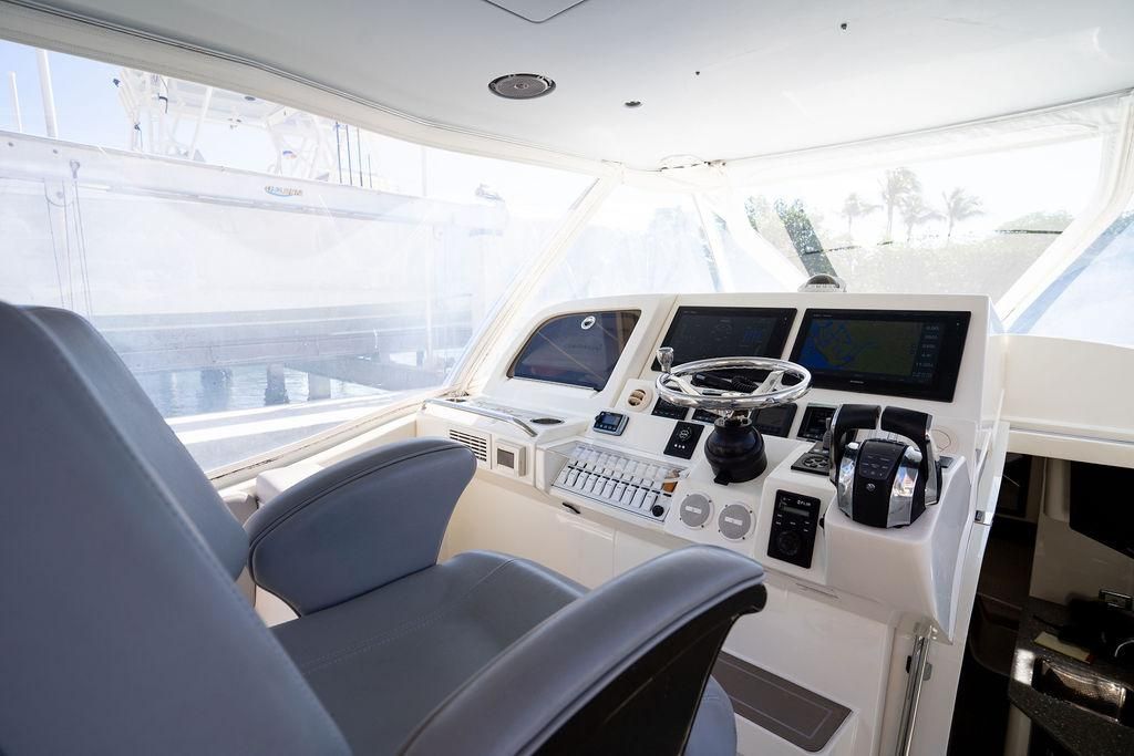2016 SeaVee 430 Fisharound — Quad Mercury Verado 350s, Miami
