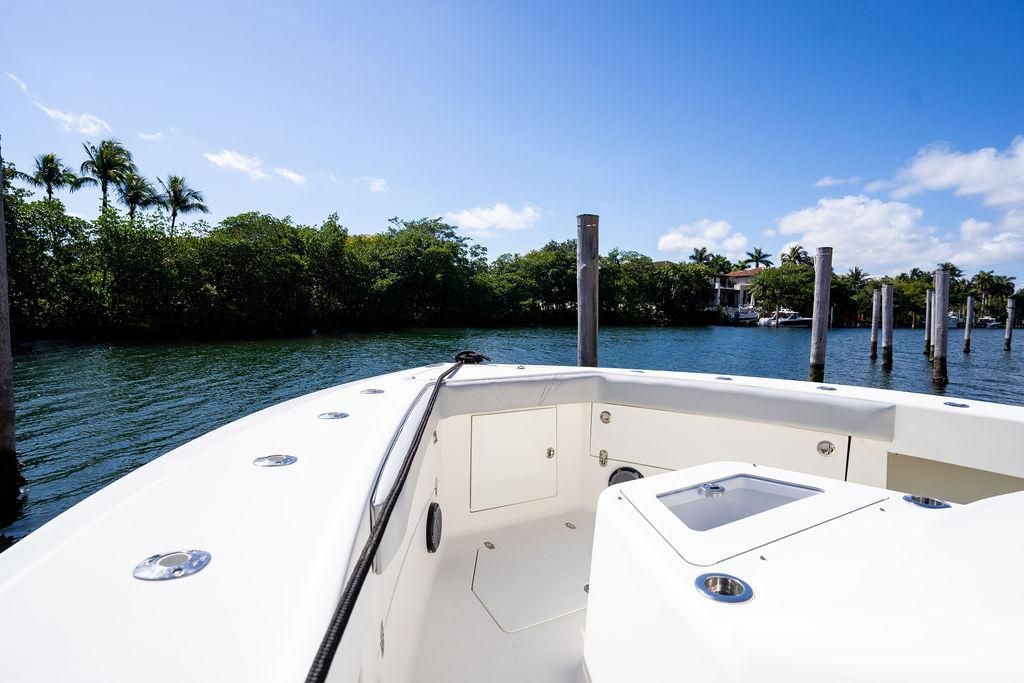 2016 SeaVee 430 Fisharound — Quad Mercury Verado 350s, Miami