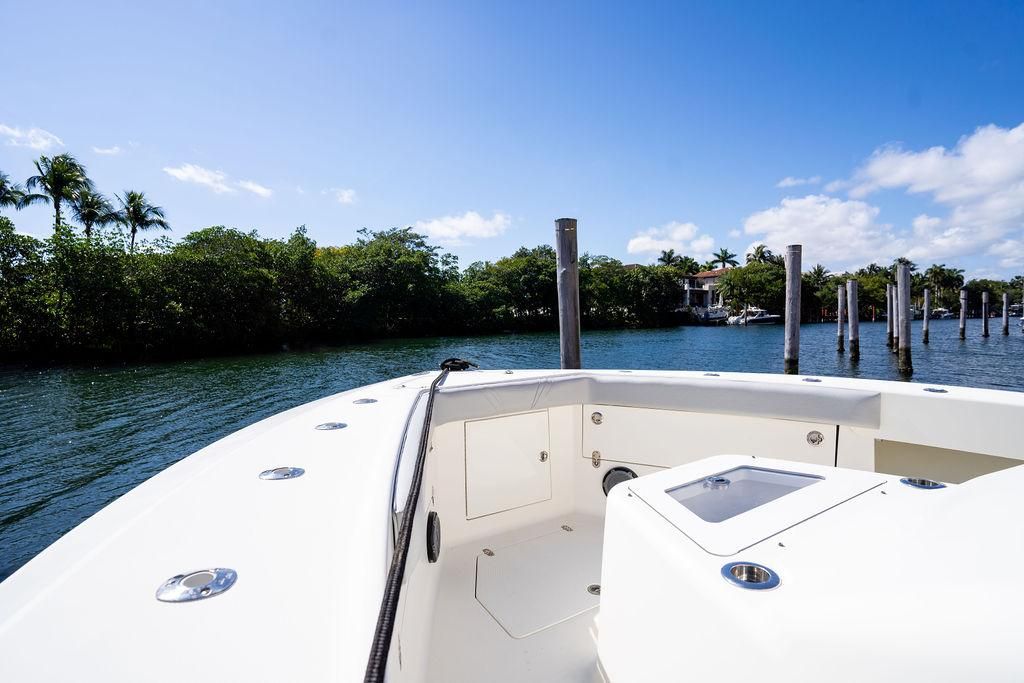 2016 SeaVee 430 Fisharound — Quad Mercury Verado 350s, Miami
