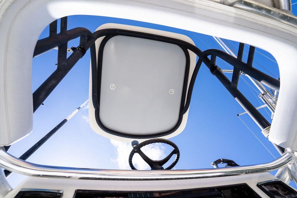 2016 SeaVee 430 Fisharound — Quad Mercury Verado 350s, Miami