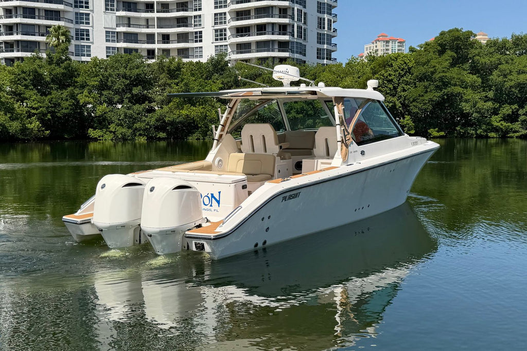 2016 Pursuit DC 325 Dual Console
