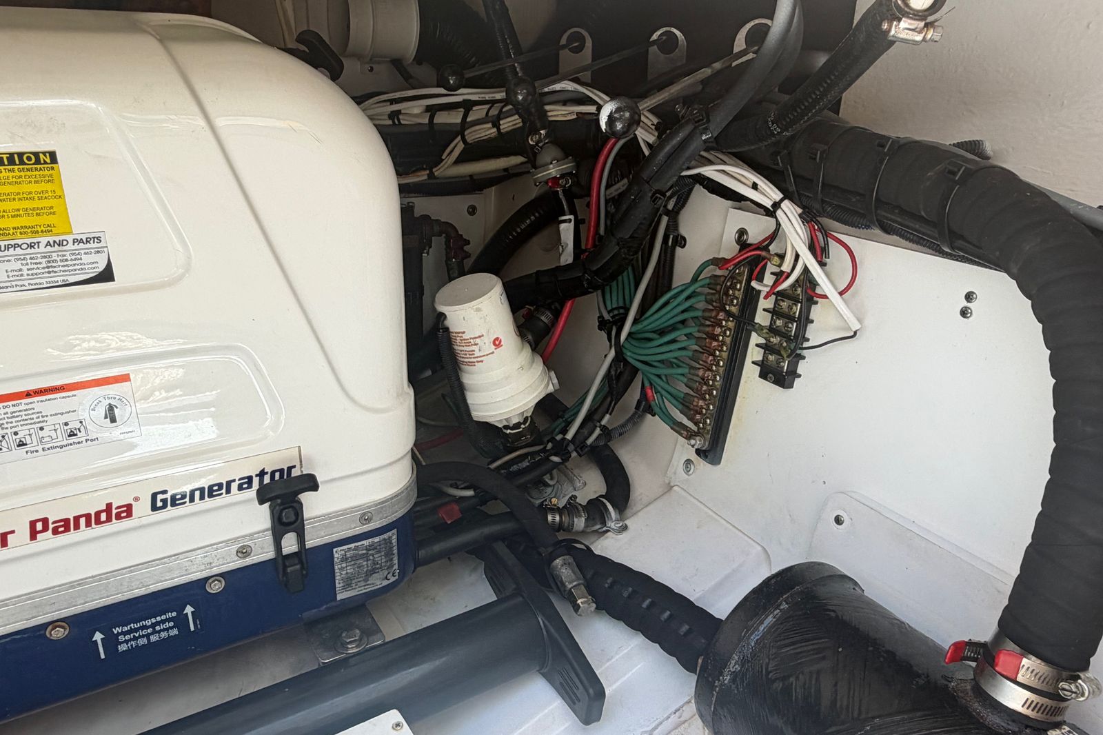 2016 Pursuit DC 325 Dual Console