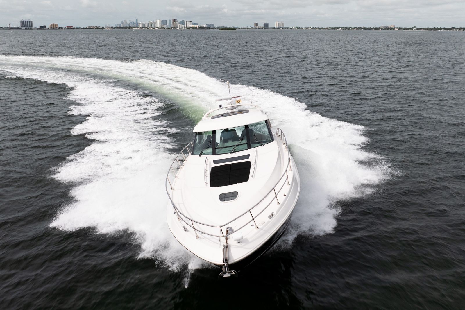 2016 Sea Ray Sundancer 540 — Twin Cummins QSM-11 Diesels, Miami