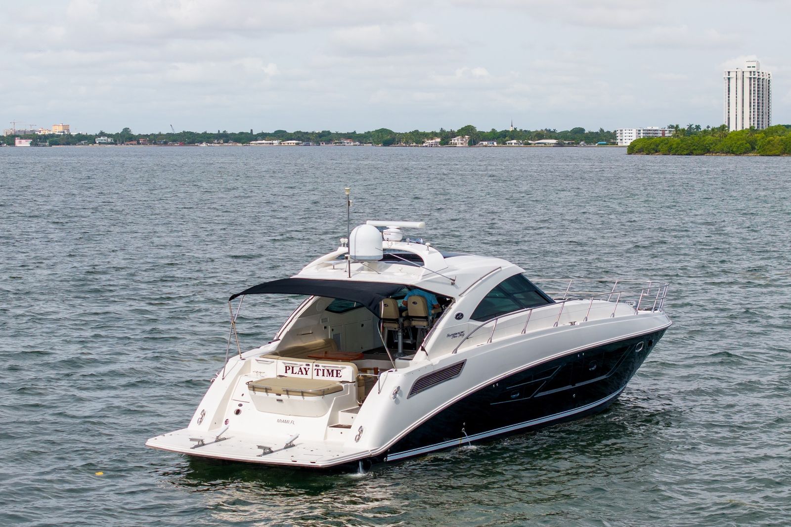2016 Sea Ray Sundancer 540 — Twin Cummins QSM-11 Diesels, Miami