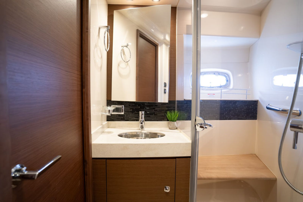 2016 Sea Ray Sundancer 540 — Twin Cummins QSM-11 Diesels, Miami