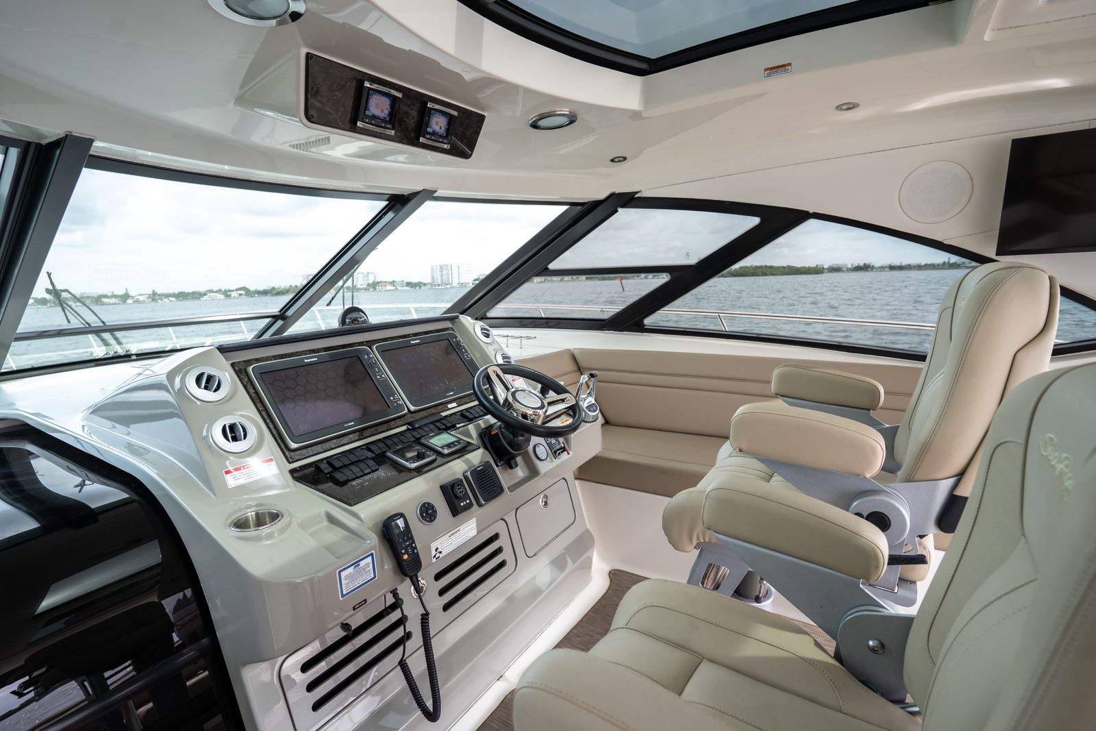 2016 Sea Ray Sundancer 540 — Twin Cummins QSM-11 Diesels, Miami