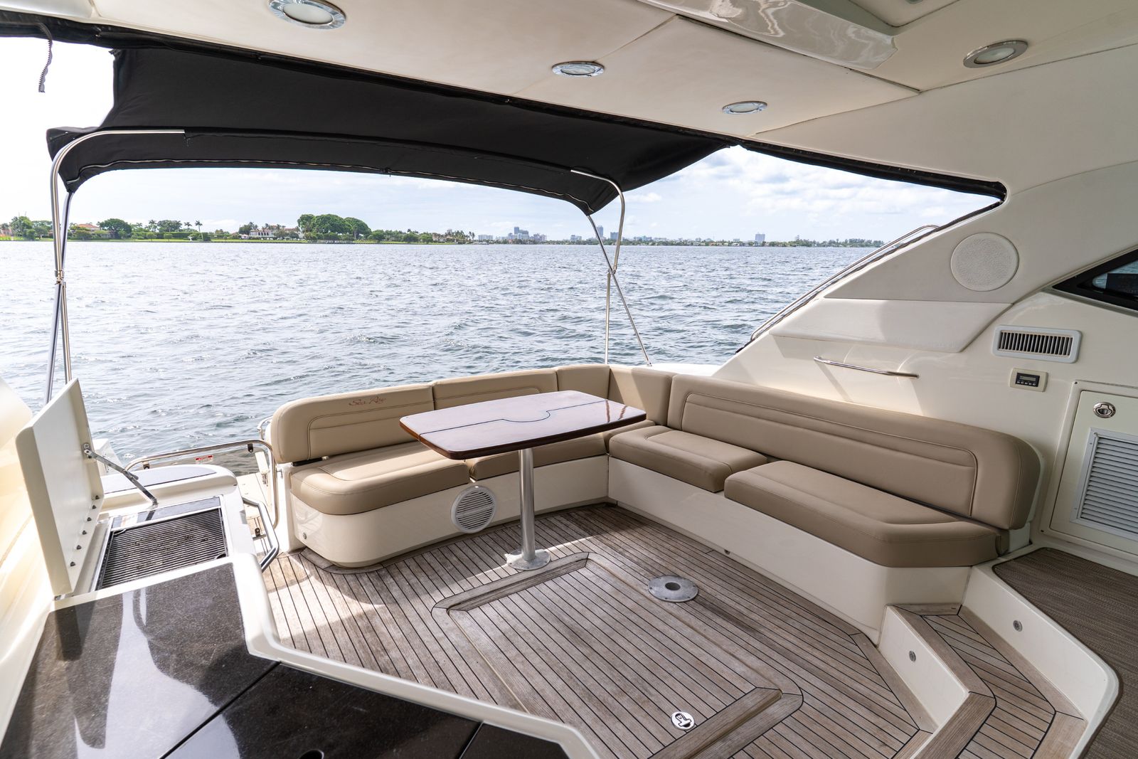 2016 Sea Ray Sundancer 540 — Twin Cummins QSM-11 Diesels, Miami