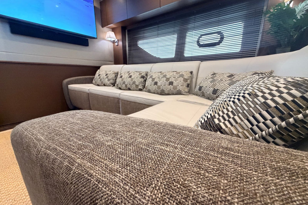 2016 Sea Ray Sundancer 540 — Twin Cummins QSM-11 Diesels, Miami