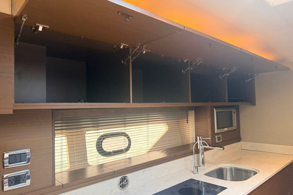 2016 Sea Ray Sundancer 540 — Twin Cummins QSM-11 Diesels, Miami