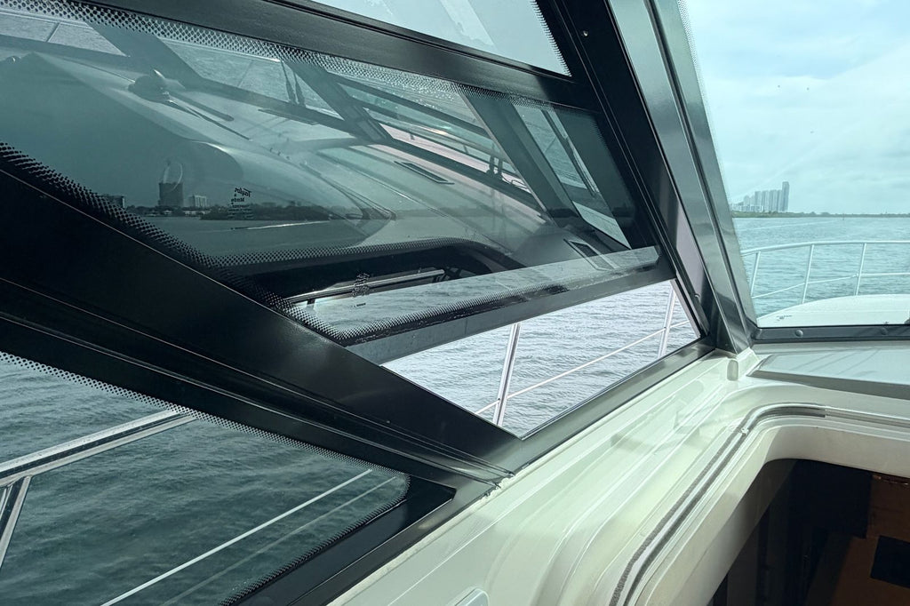 2016 Sea Ray Sundancer 540 — Twin Cummins QSM-11 Diesels, Miami