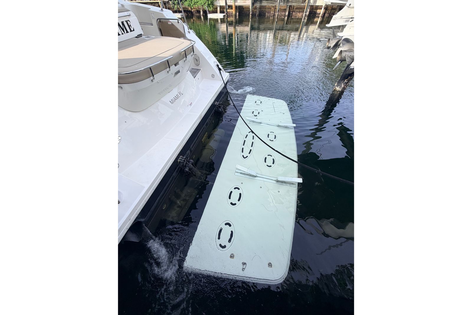 2016 Sea Ray Sundancer 540 — Twin Cummins QSM-11 Diesels, Miami