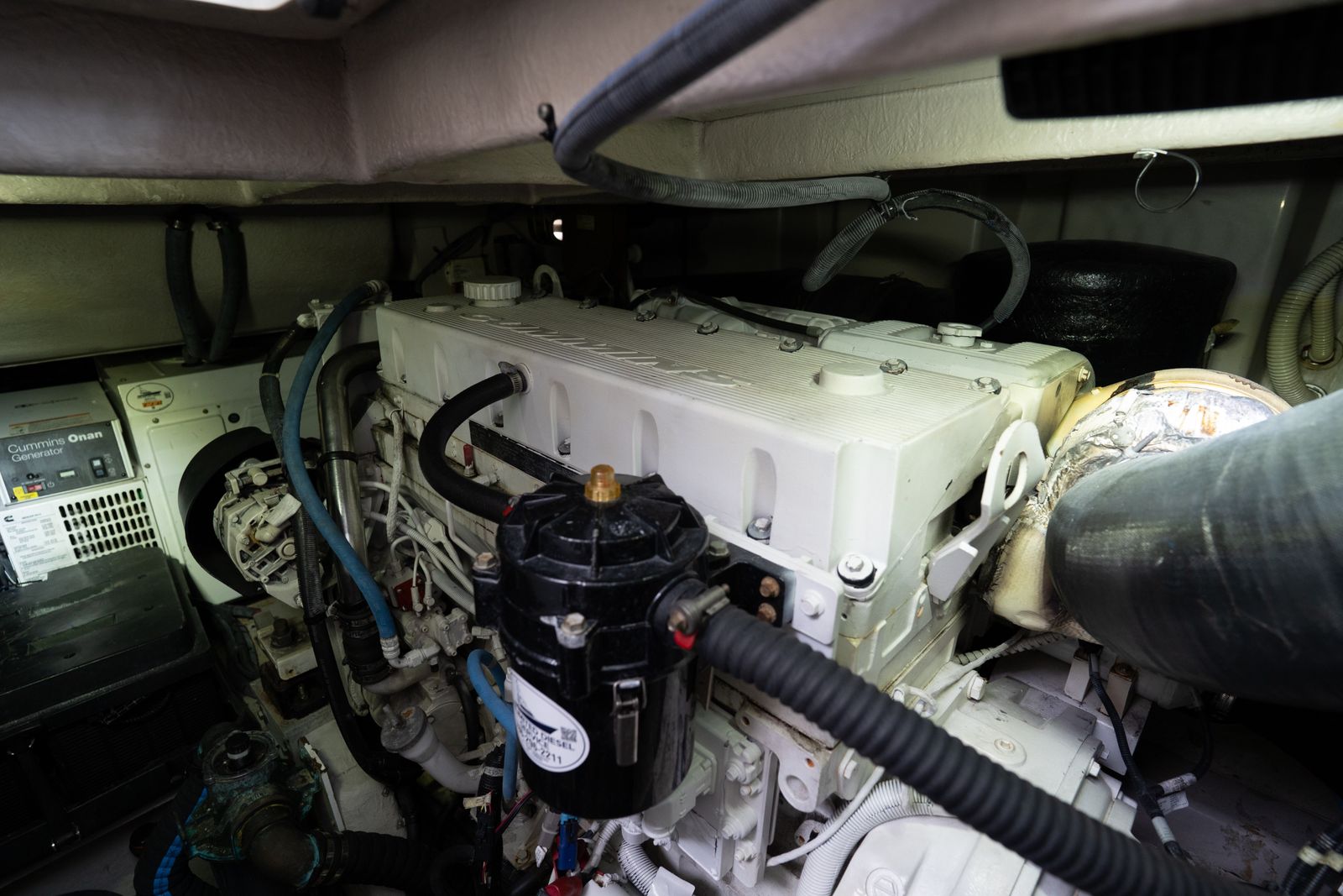 2016 Sea Ray Sundancer 540 — Twin Cummins QSM-11 Diesels, Miami