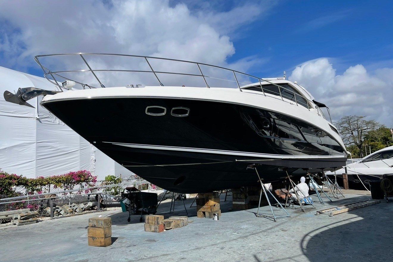 2016 Sea Ray Sundancer 540 — Twin Cummins QSM-11 Diesels, Miami