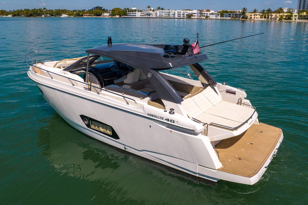 2017 Absolute 40 STL — Twin Volvo Penta Diesel, Miami Beach