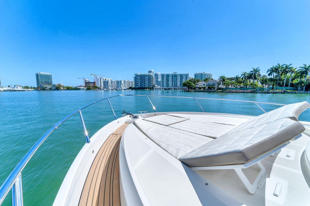 2017 Absolute 40 STL — Twin Volvo Penta Diesel, Miami Beach